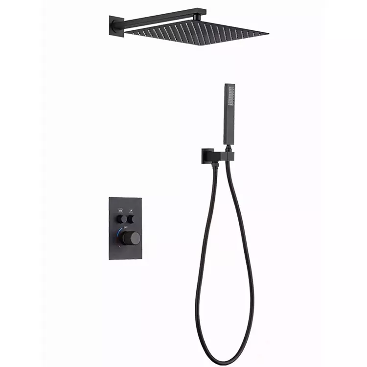 Hlooho ea Shower e Hatelletsoeng ka har'a Wall Square Overhead